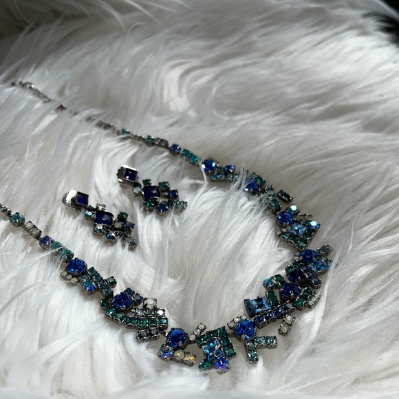 SOLD Vibrant Blue Sorrelli Set - Picture 13 of 13